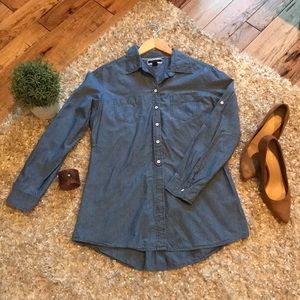Tommy Hilfiger long sleeve chambray shirt - Size M